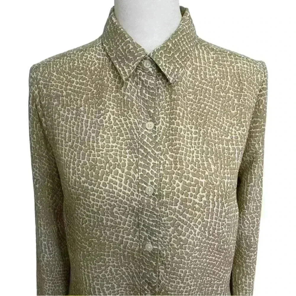 Banana Republic Button Down Blouse-NWOT - Picture 6 of 10